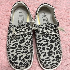 Hey Dudes leopard print size 9